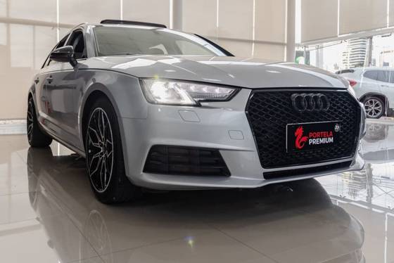 AUDI A4 2.0 TFSI AMBIENTE AVANT GASOLINA 4P S TRONIC